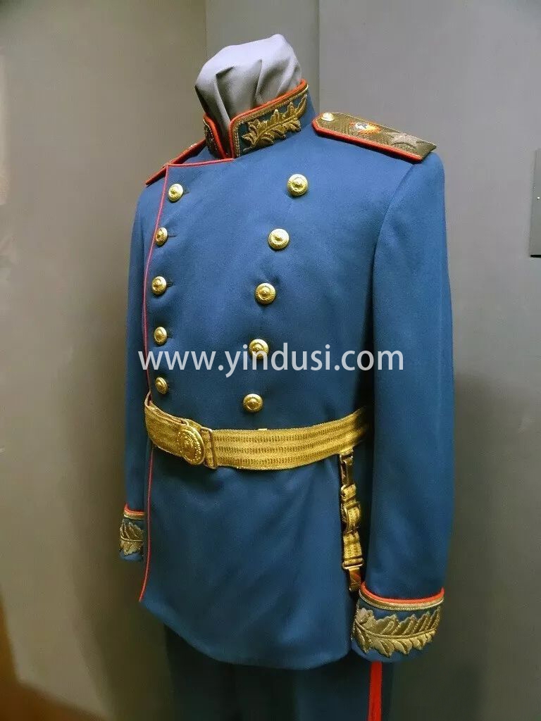 苏联大元帅礼服-俄罗斯国家历史博物馆藏十月革命文物展，斯大林的大元帅礼服。