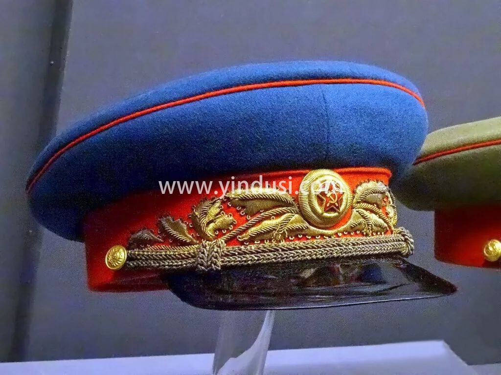 苏联大元帅礼服-俄罗斯国家历史博物馆藏十月革命文物展，斯大林的大元帅礼服。